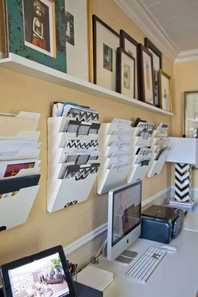 Use Pretty Folders To Hide Paperwork